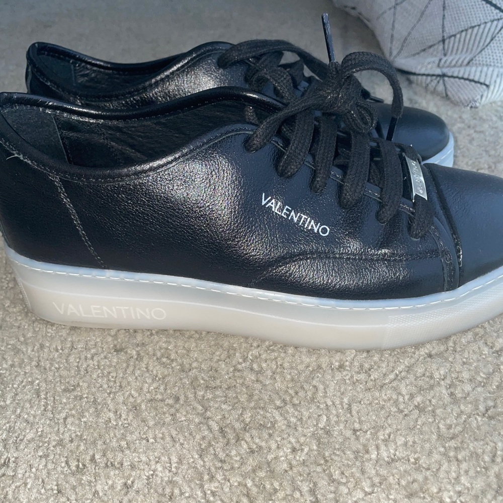 Valentino sneakers sz 10 with box